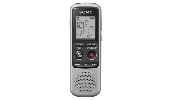 Диктофон Sony ICD-BX140   Фото: пресс-материалы   Наш список начинается с диктофона Sony ICD-BX140 со встроенной памятью 4 ГБ